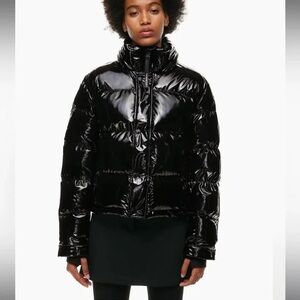 Aritzia super puff black laquer